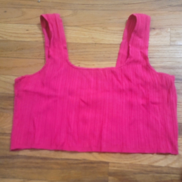 H&M Tops - H&M crop top